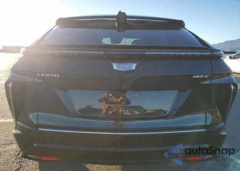 2024 Cadillac Lyriq Luxury W/1Se from USA, damaged, VIN 1GYKPSRK5RZ106628